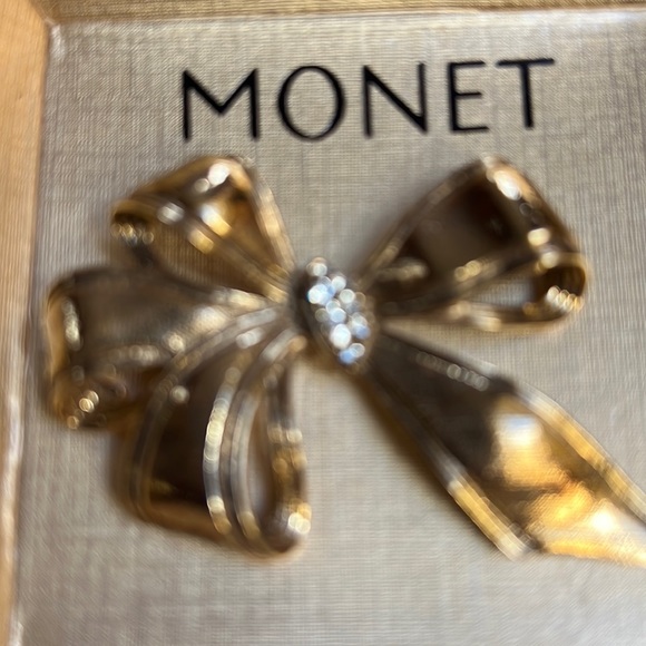 Monet Brooch - Picture 4 of 7